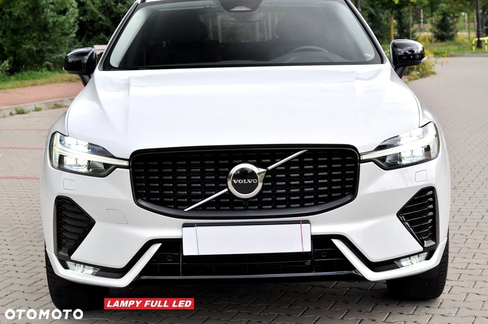 Volvo XC 60 B5 B AWD Plus Dark - 8