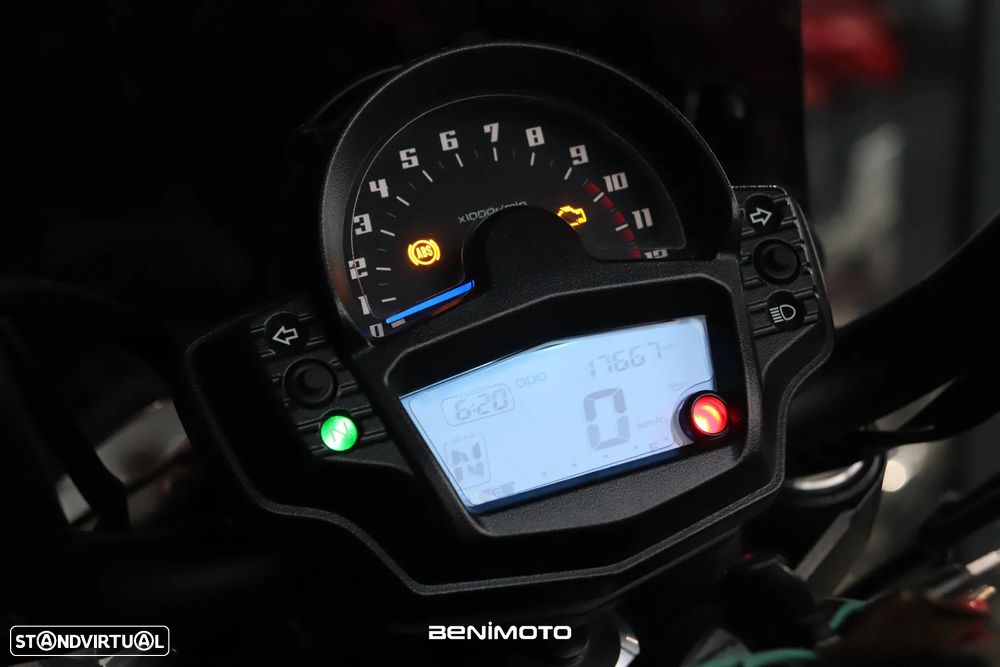 Kawasaki Vulcan S Tourer - 10