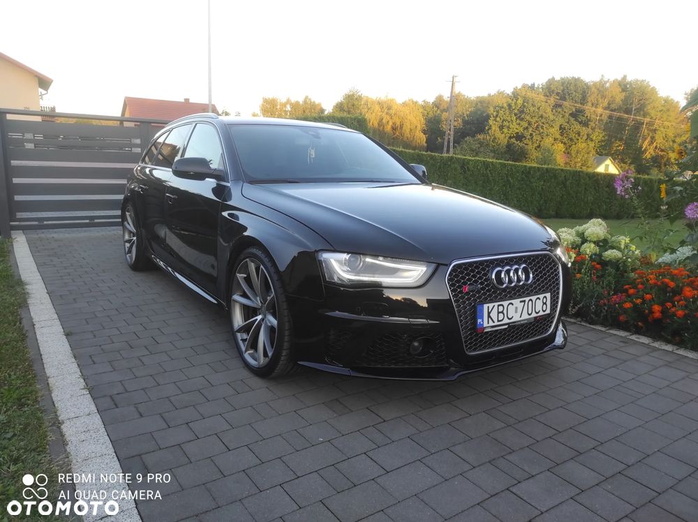 Audi RS4 Limousine - 6