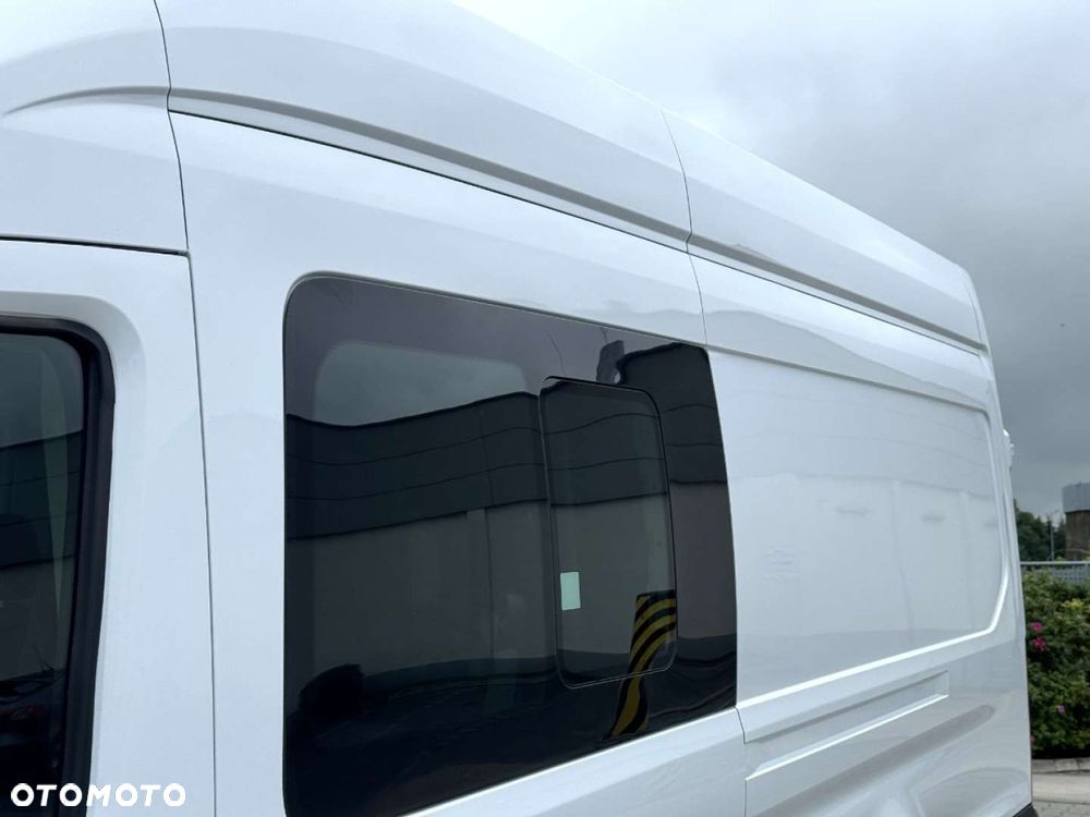 Ford Transit - 20