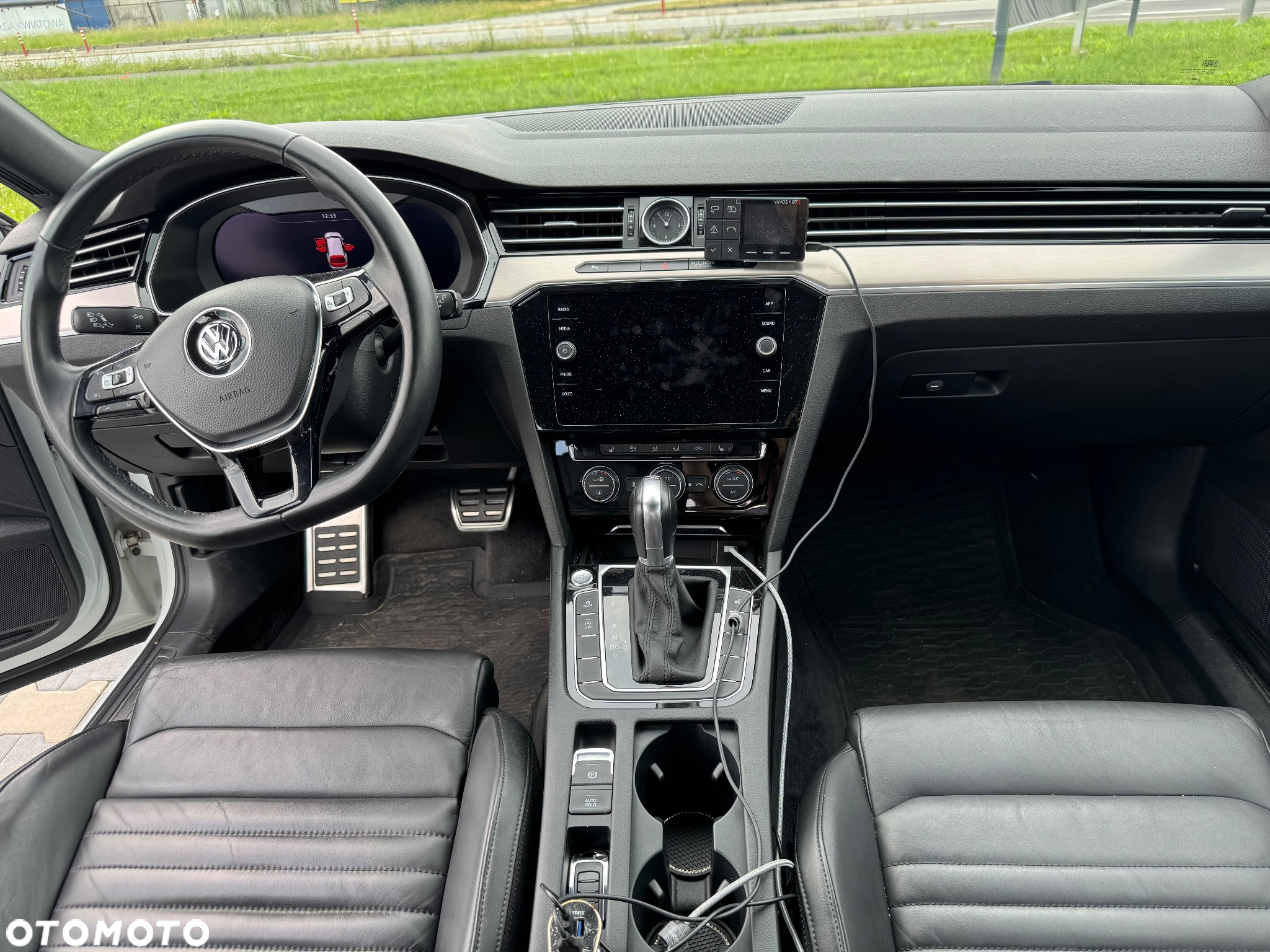 Volkswagen Passat Alltrack 2.0 TDI SCR 4Motion DSG - 17