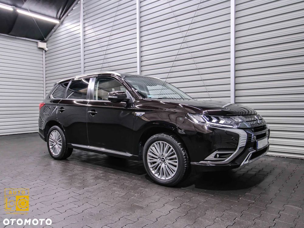Mitsubishi Outlander PHEV Intense + - 7