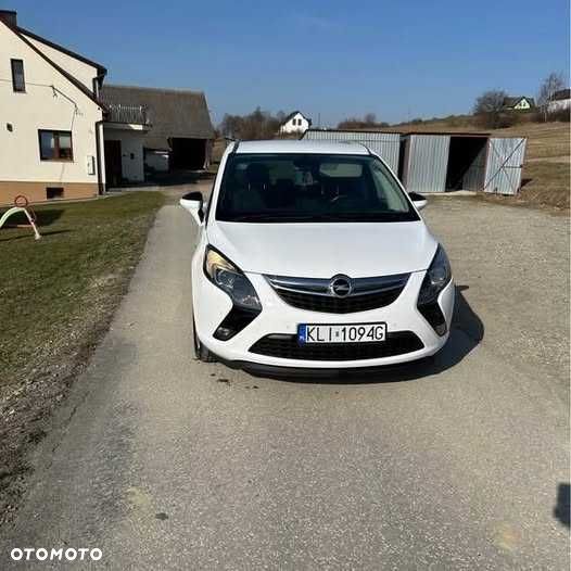 Opel Zafira 2015 photo 4