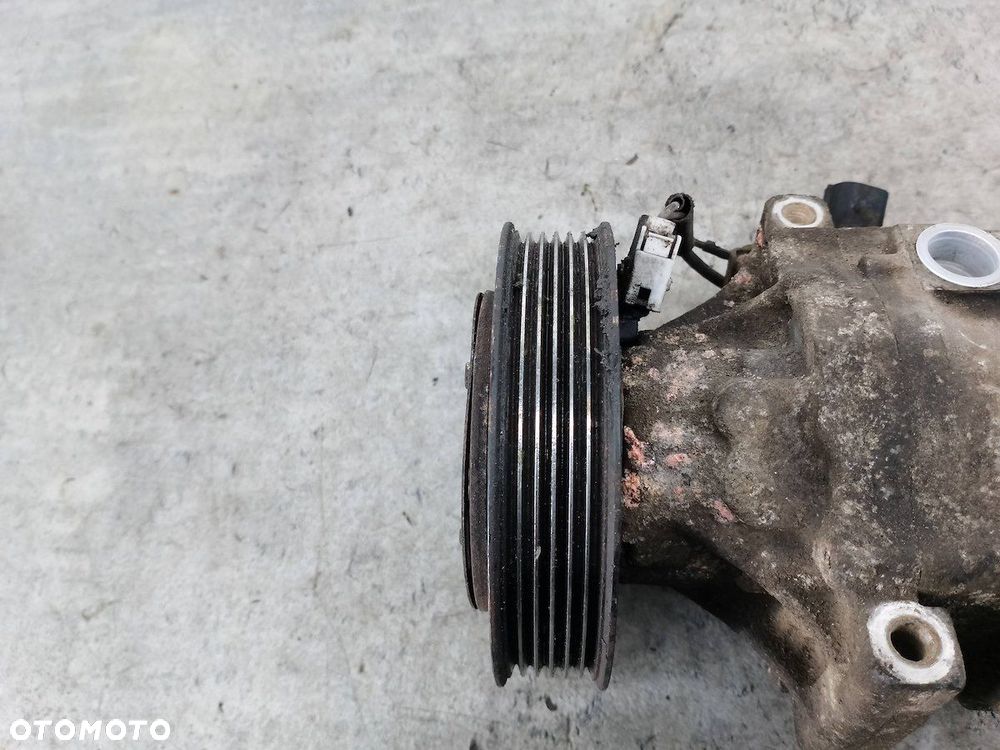POMPA, SPRĘŻARKA KLIMATYZACJI TOYOTA COROLLA IX E12 447260-7961 DENSO 1.4 D - 6