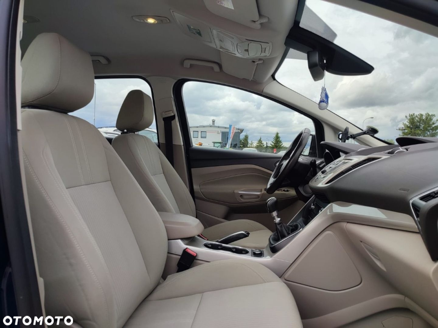Ford C-MAX - 10