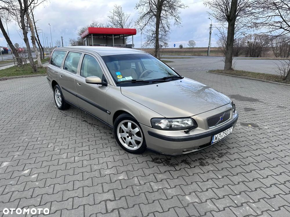 Volvo V70 - 1