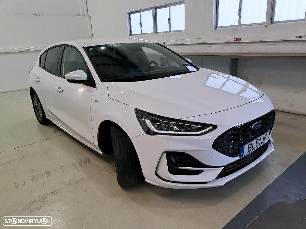 Ford Focus 1.0 EcoBoost MHEV ST-Line X Aut. - 2