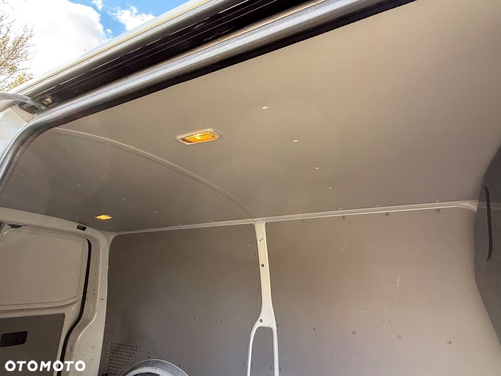 Volkswagen Transporter T6 - 28