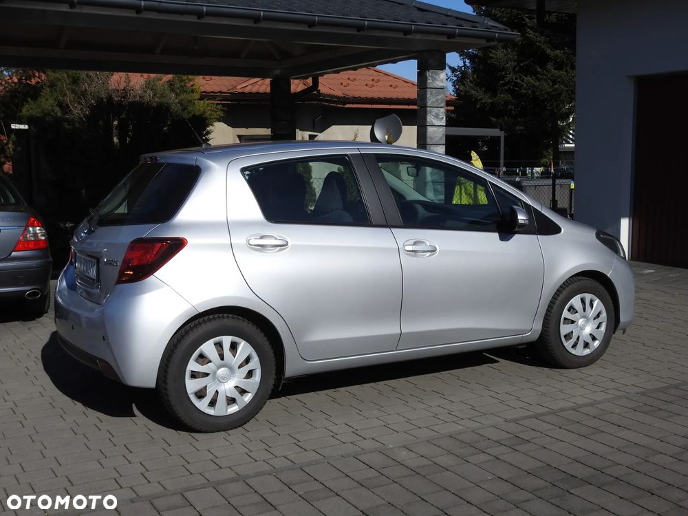 Toyota Yaris 1.0 Active EU6 - 40