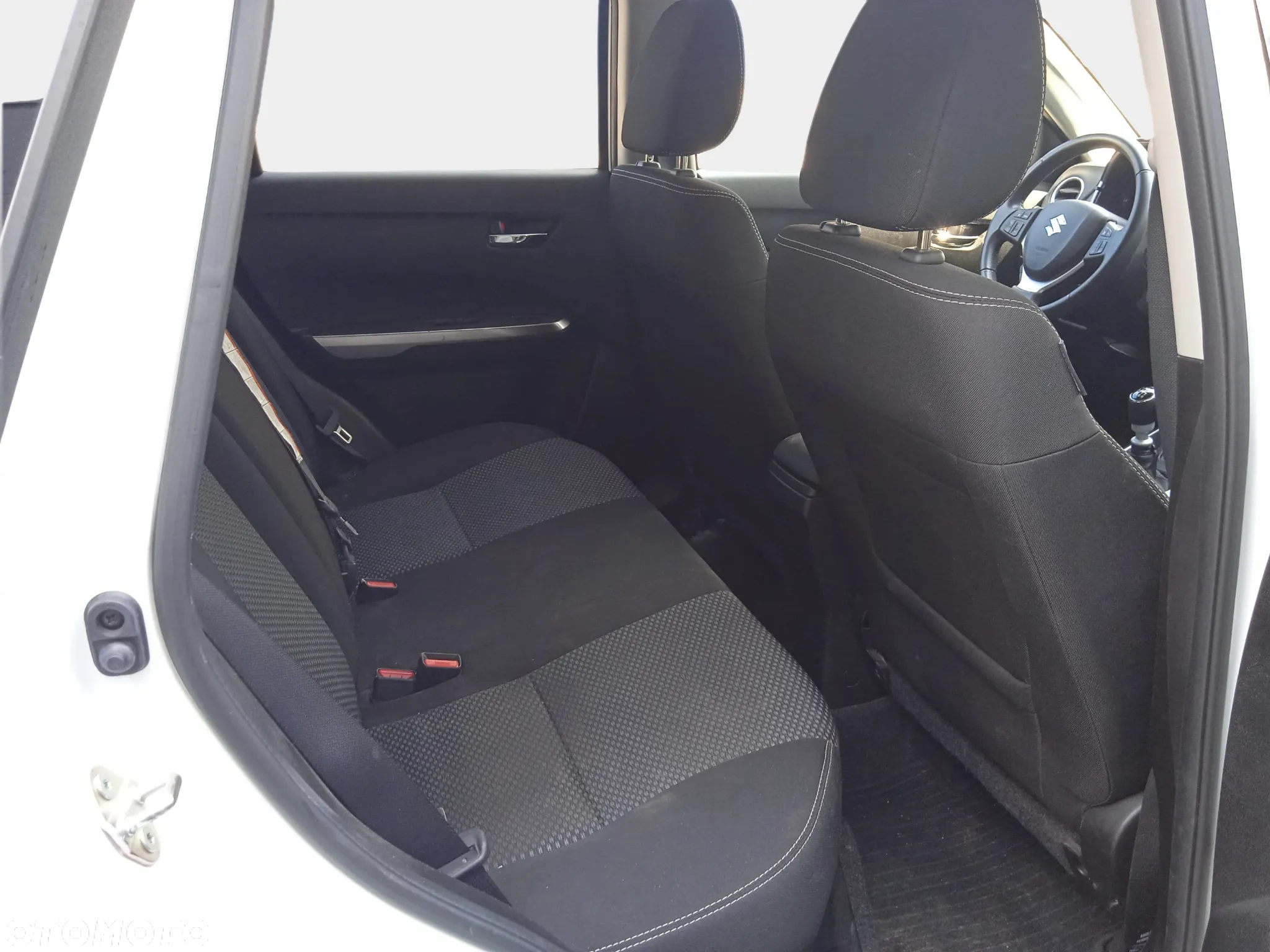 Suzuki Vitara 1.4 Boosterjet SHVS Premium 2WD - 29