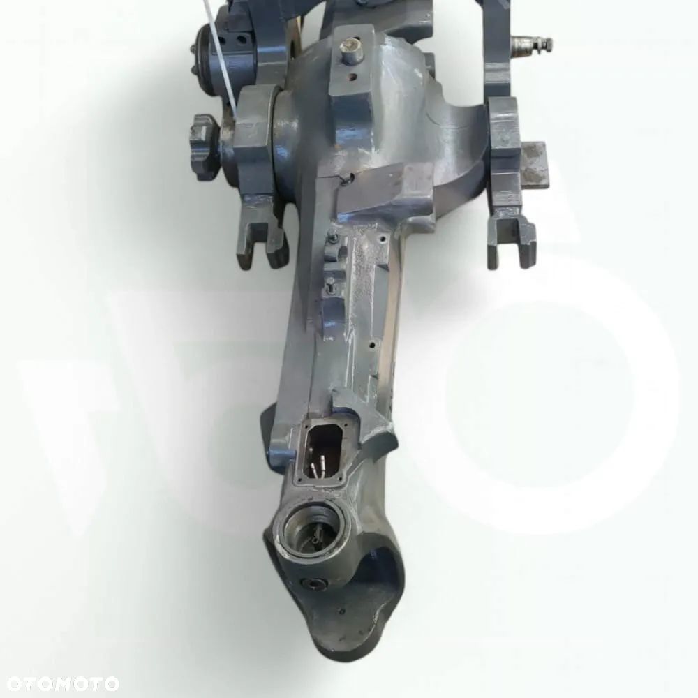 Mocowanie OŚ PRZEDNIA H816301050021 Fendt 930 Vario - 17