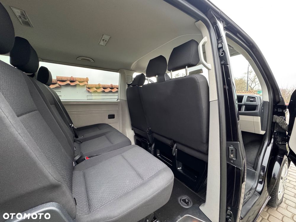 Volkswagen Multivan - 21