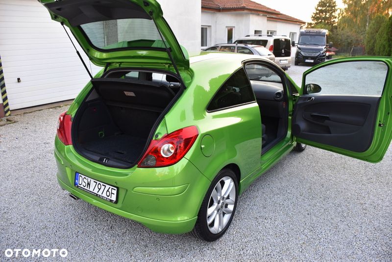 Opel Corsa 1.4 16V Edition 150 - 36