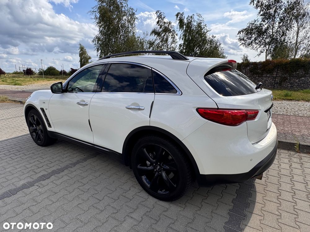 Infiniti QX70 3.7 S Design - 4