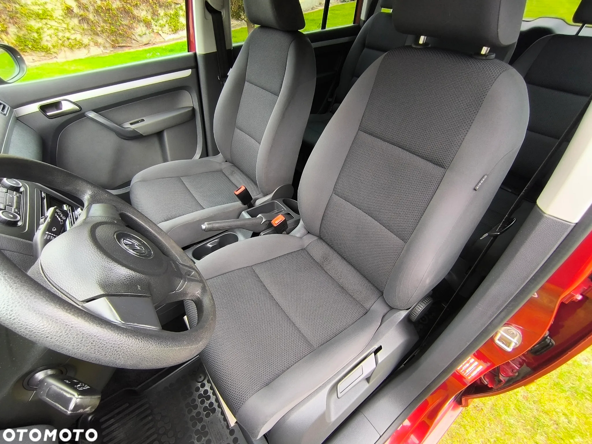 Volkswagen Touran 1.6 TDI DPF Trendline - 12