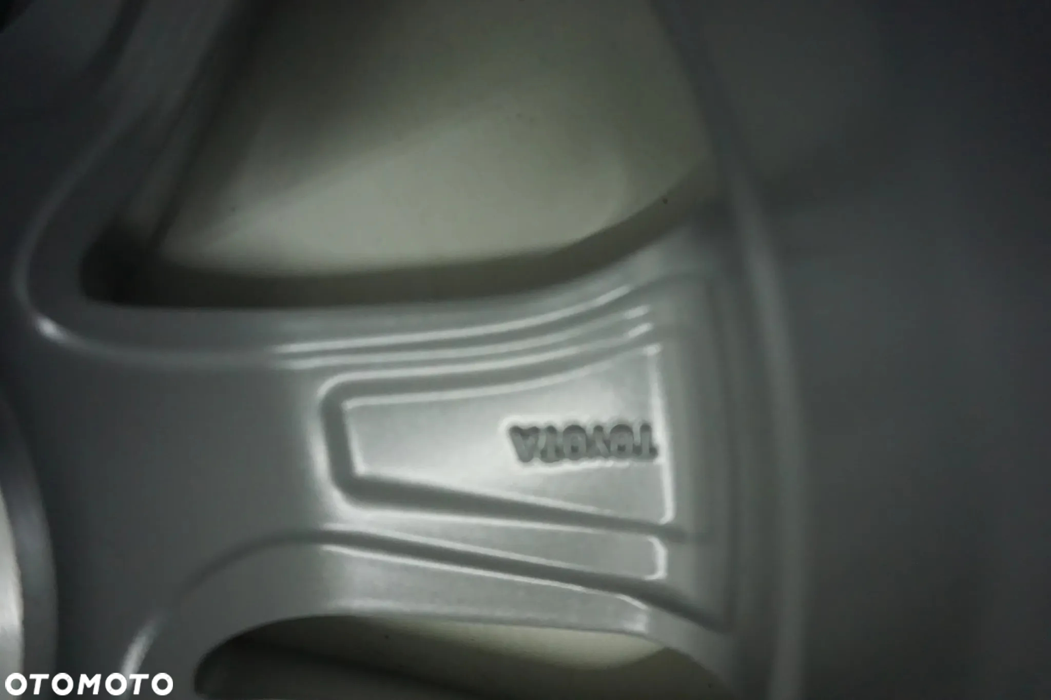 Felgi aluminiowe 15 TOYOTA YARIS IV PRIUS ORYGINAŁ NOWY MODEL - 2
