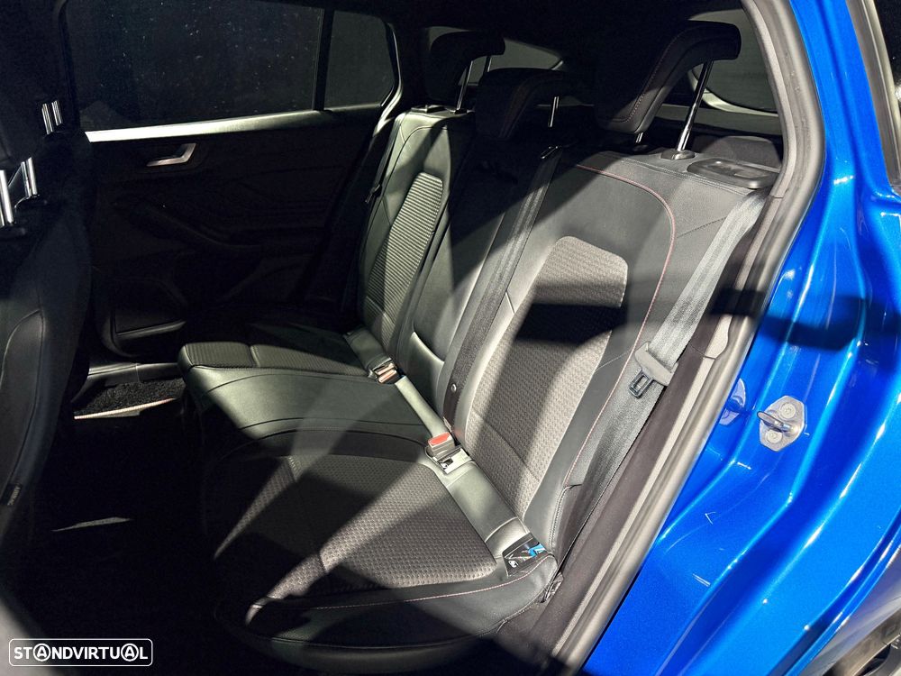 Ford Focus SW 1.0 EcoBoost ST-Line X - 51