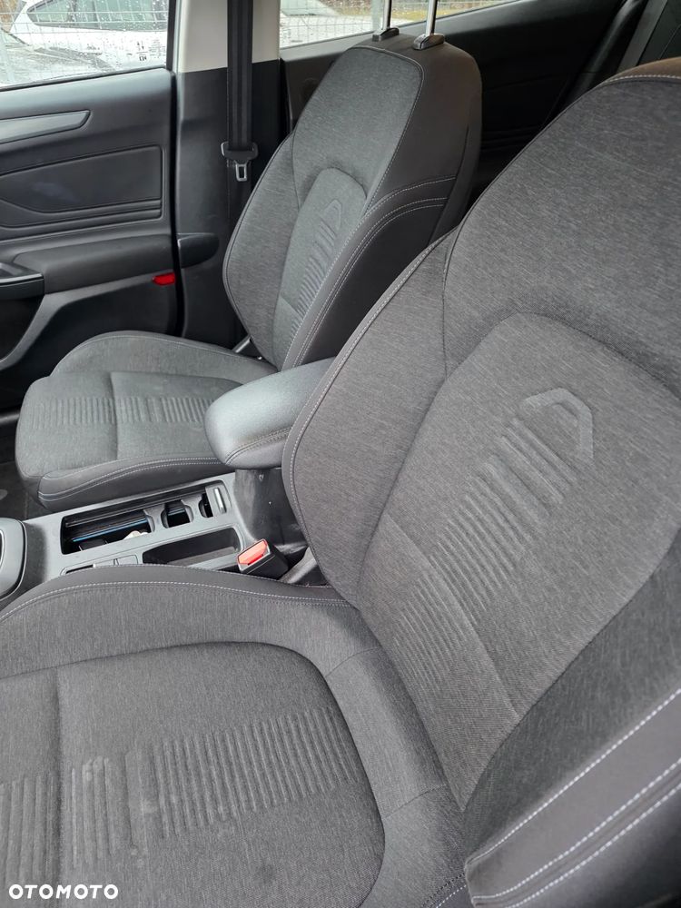 Ford Focus 1.0 EcoBoost Hybrid ACTIVE - 7