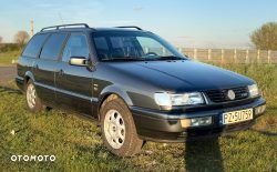 Volkswagen Passat - 1