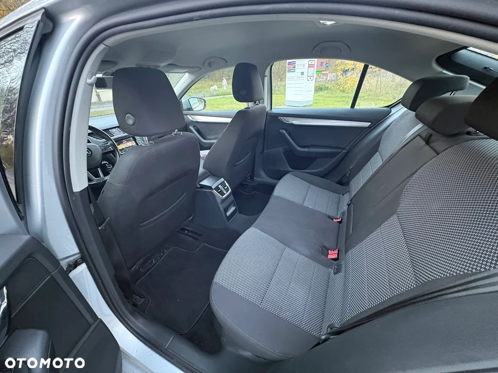 Skoda Octavia - 12