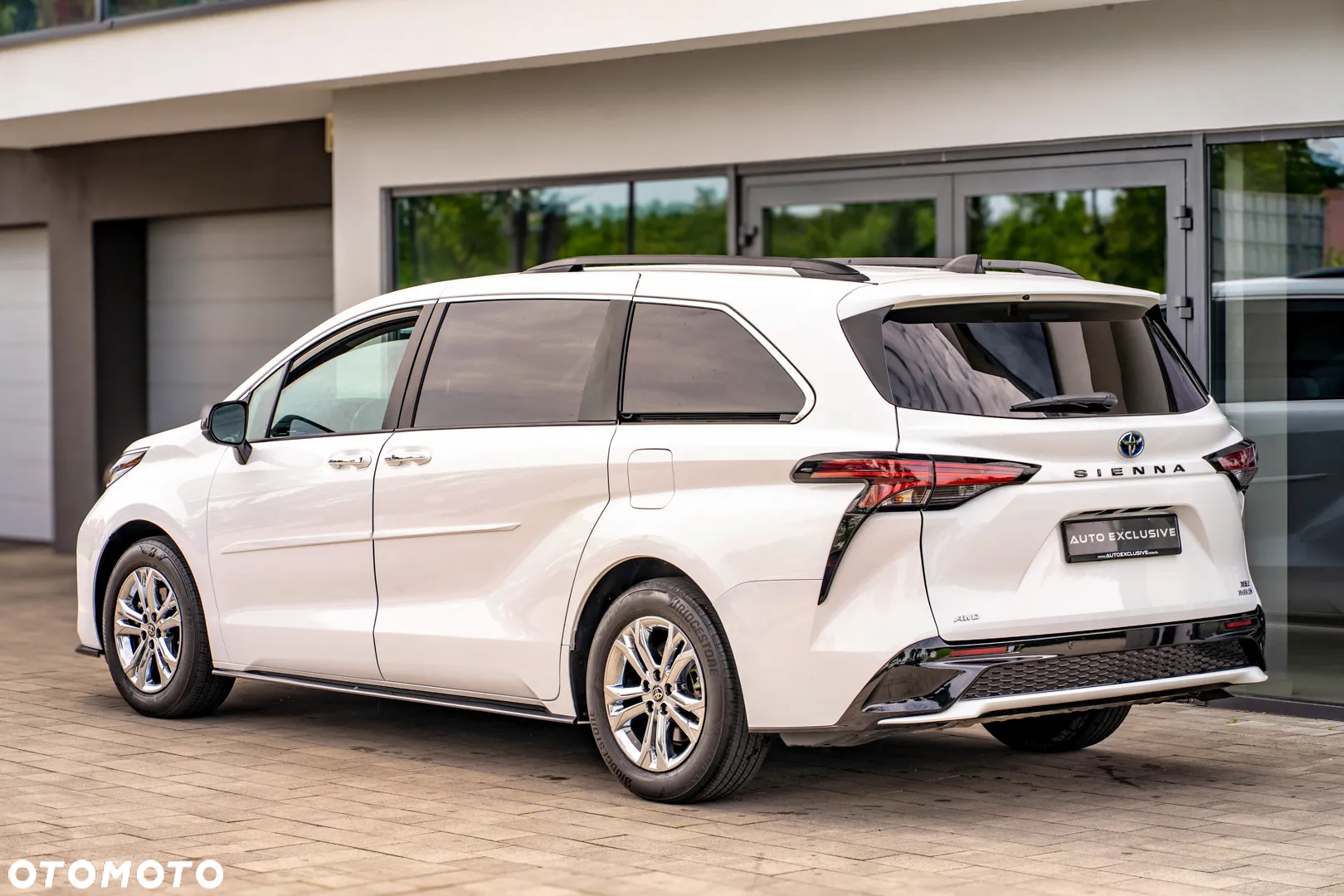 Toyota Sienna - 18