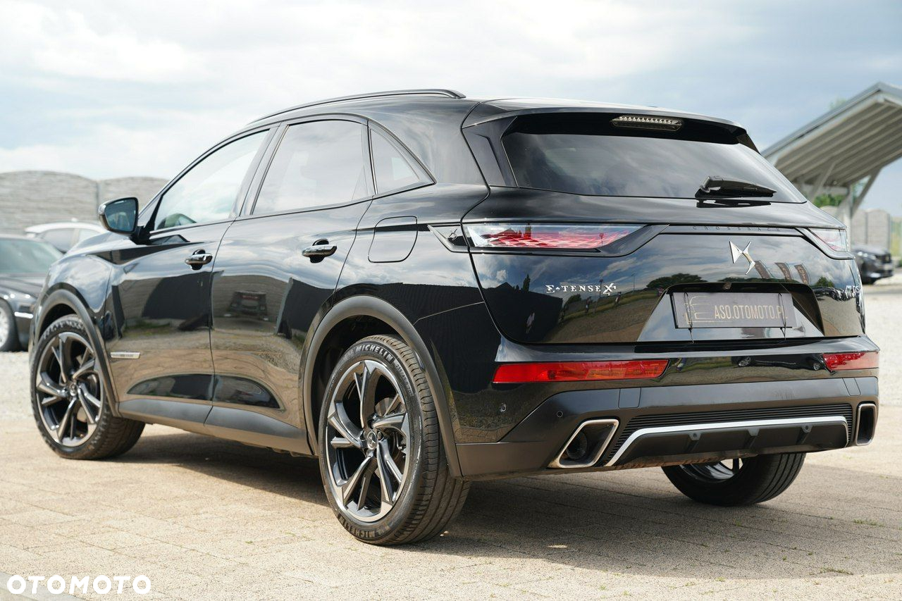 DS Automobiles DS 7 Crossback - 11