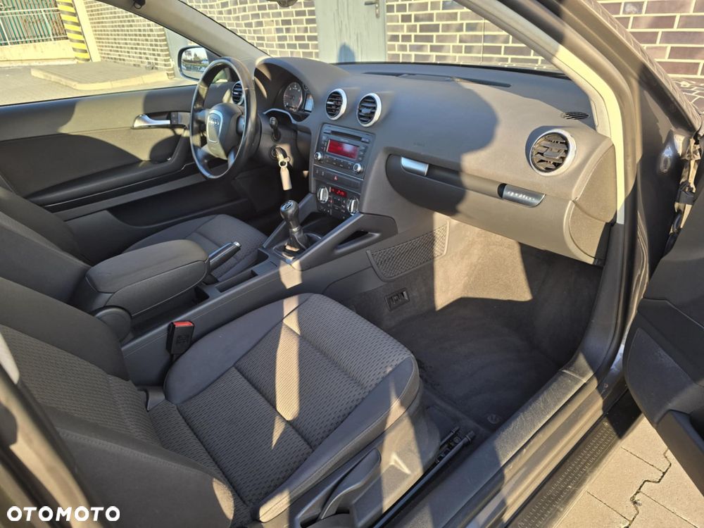 Audi A3 3-drzwiowe 2.0 TDI Quattro Ambiente - 21