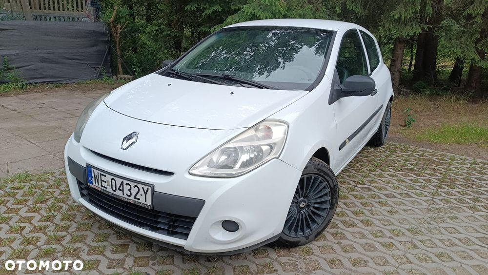 Renault CLIO - 2
