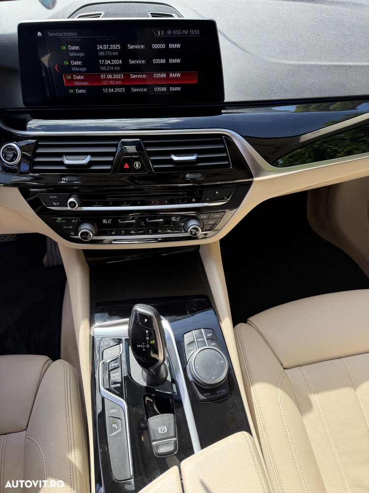 BMW Seria 5 530i AT MHEV - 3