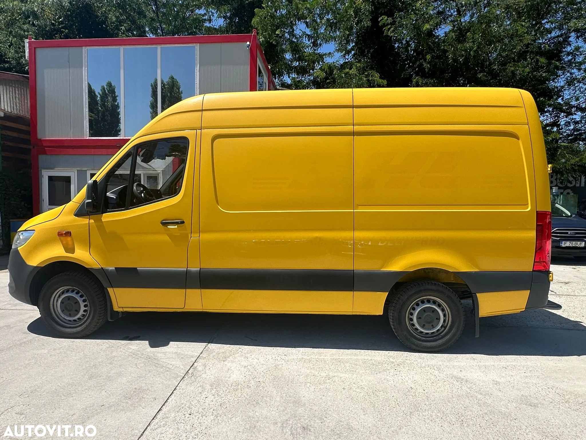 Mercedes-Benz Sprinter - 8