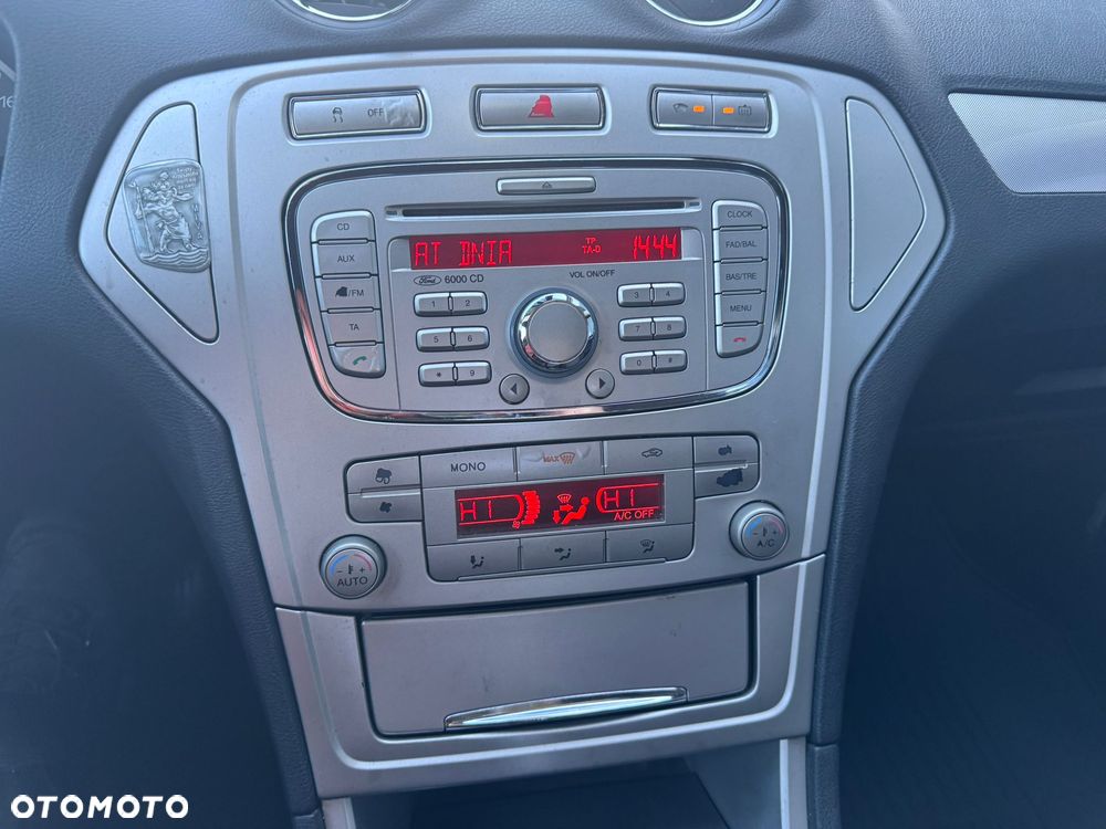 Ford Mondeo 2.0 TDCi Silver X - 26