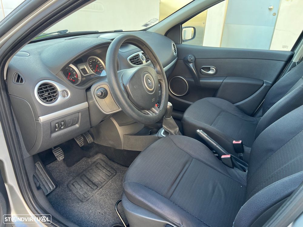 Renault Clio 1.2 16V Dynamique - 5