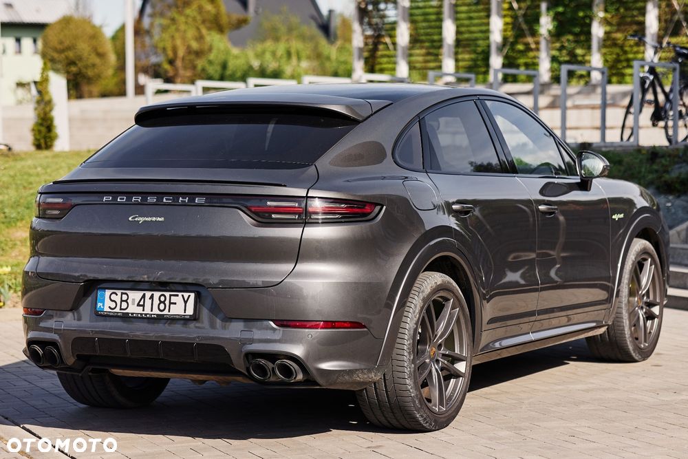 Porsche Cayenne E-Hybrid - 4