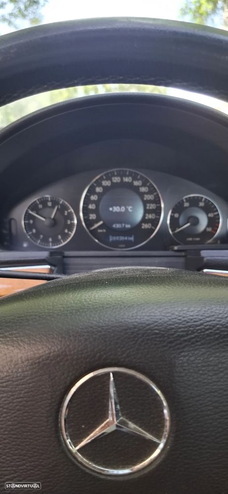 Mercedes-Benz E 220 CDI Auto Avantgarde DPF - 2
