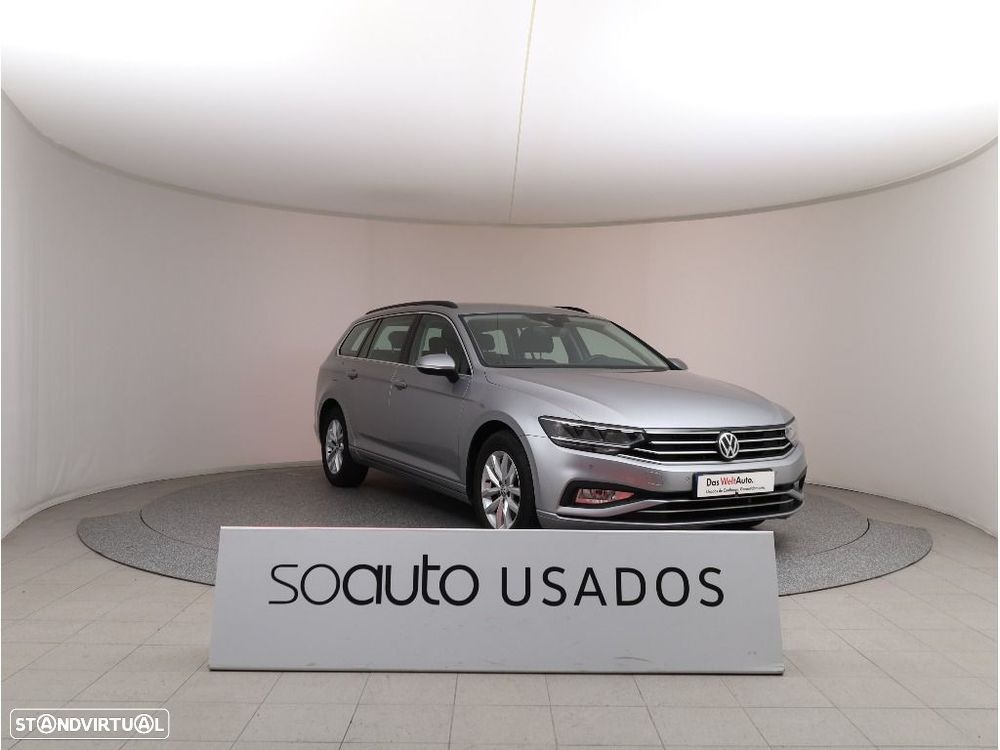 VW Passat Variant 1.6 TDI Business DSG - 11