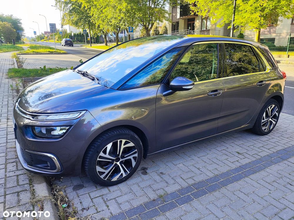Citroën C4 Picasso 1.2 PureTech MoreLife - 1