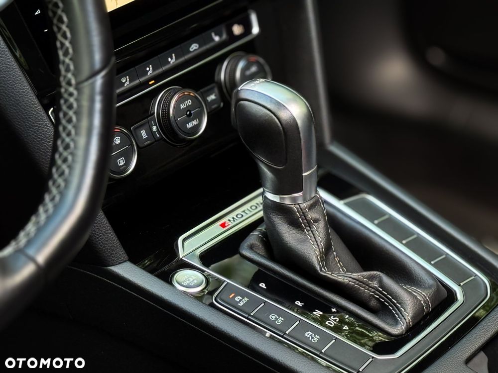 Volkswagen Arteon 2.0 TSI 4Motion R-Line DSG - 9