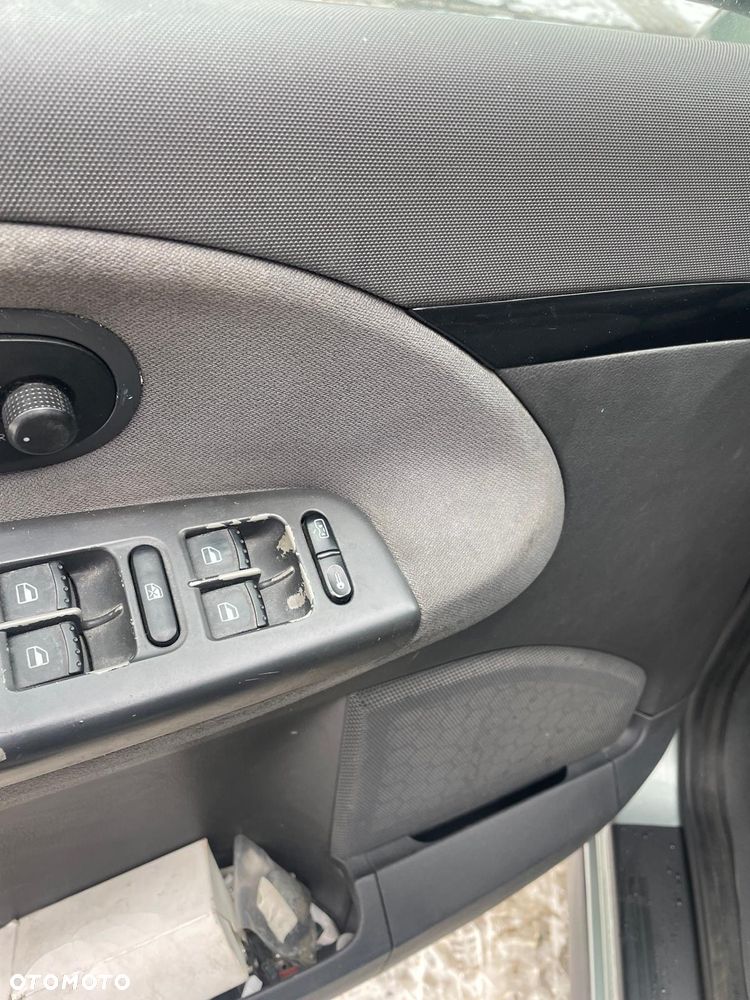 Volkswagen Sharan - 9