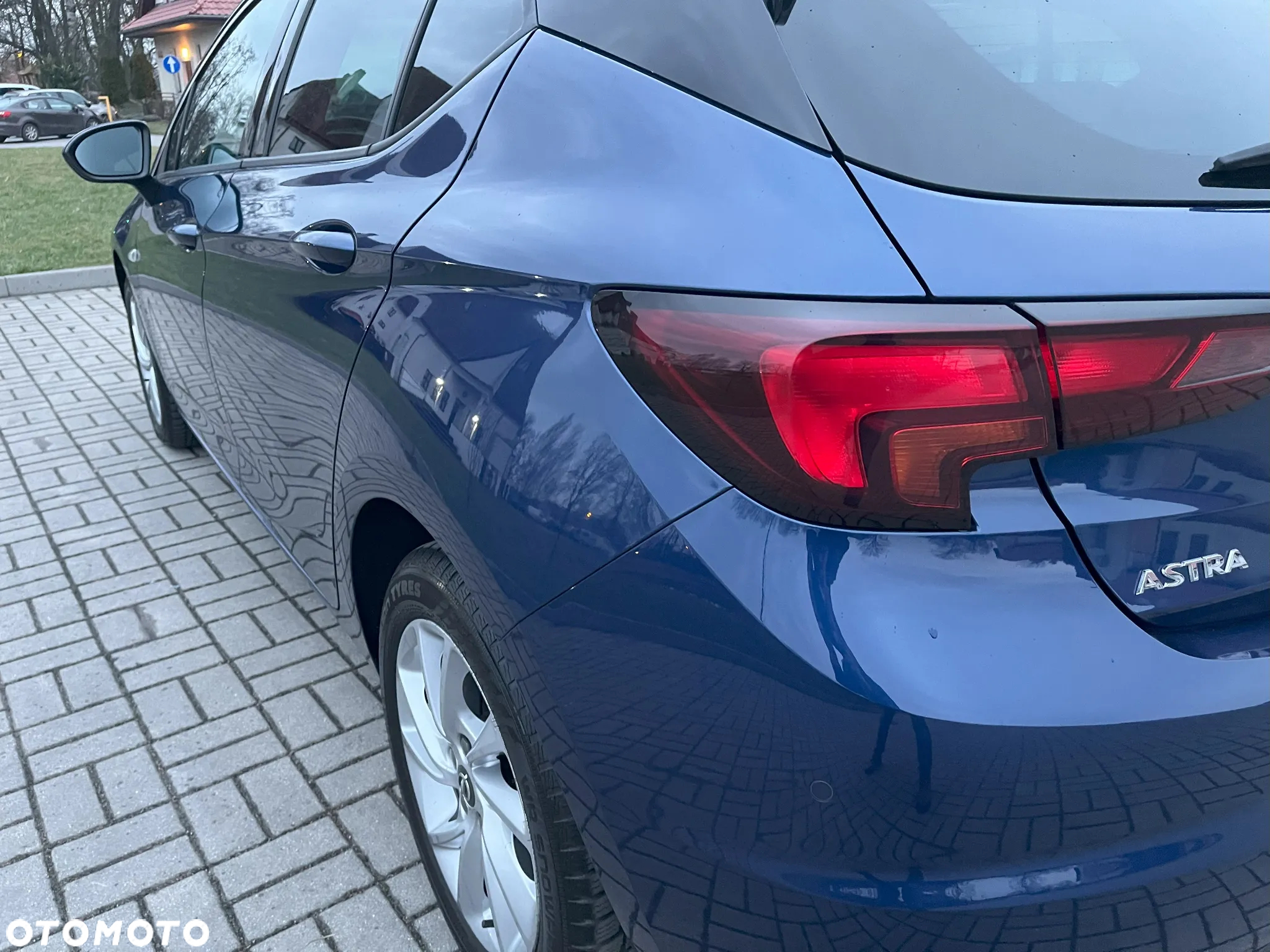 Opel Astra V 1.2 T Elegance S&S - 5