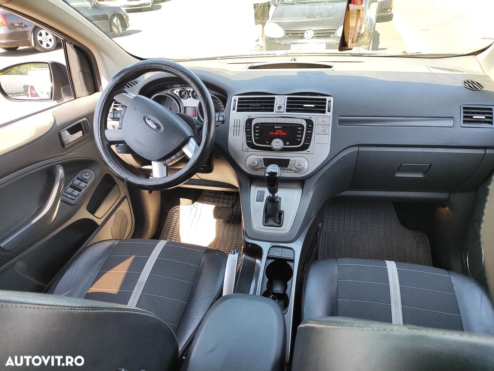 Ford Kuga 2.0 TDCi 4WD Powershift Titanium - 6