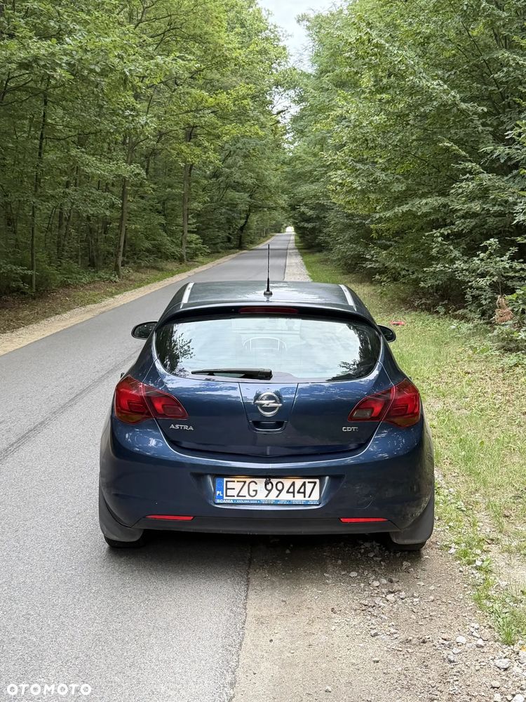 Opel Astra 1.7 CDTI - 4