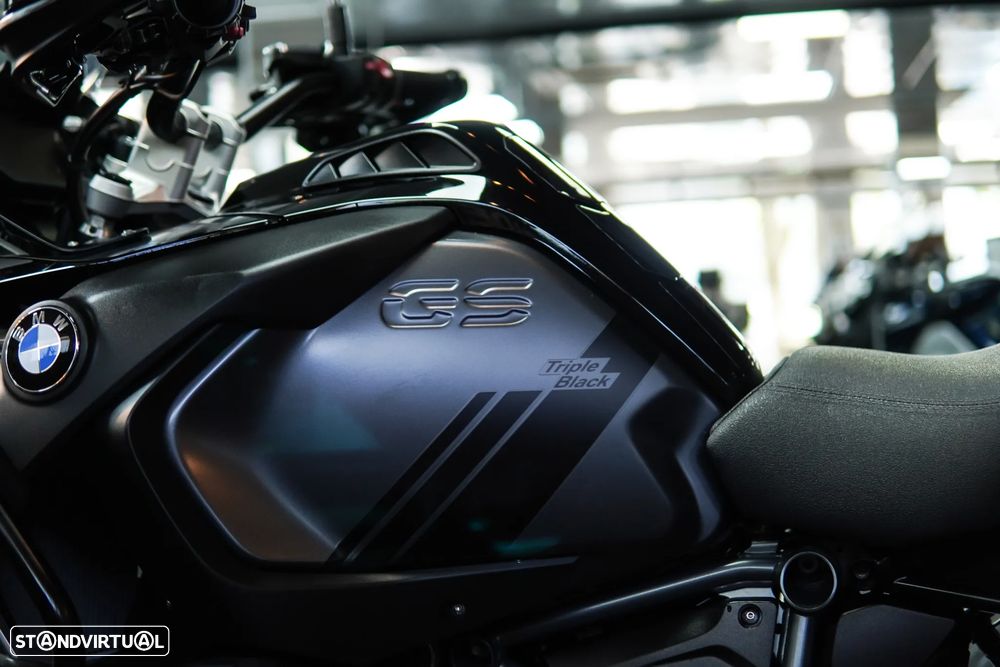 BMW R 1250 GS Adventure TRIPLE BLACK 4 Packs - 28