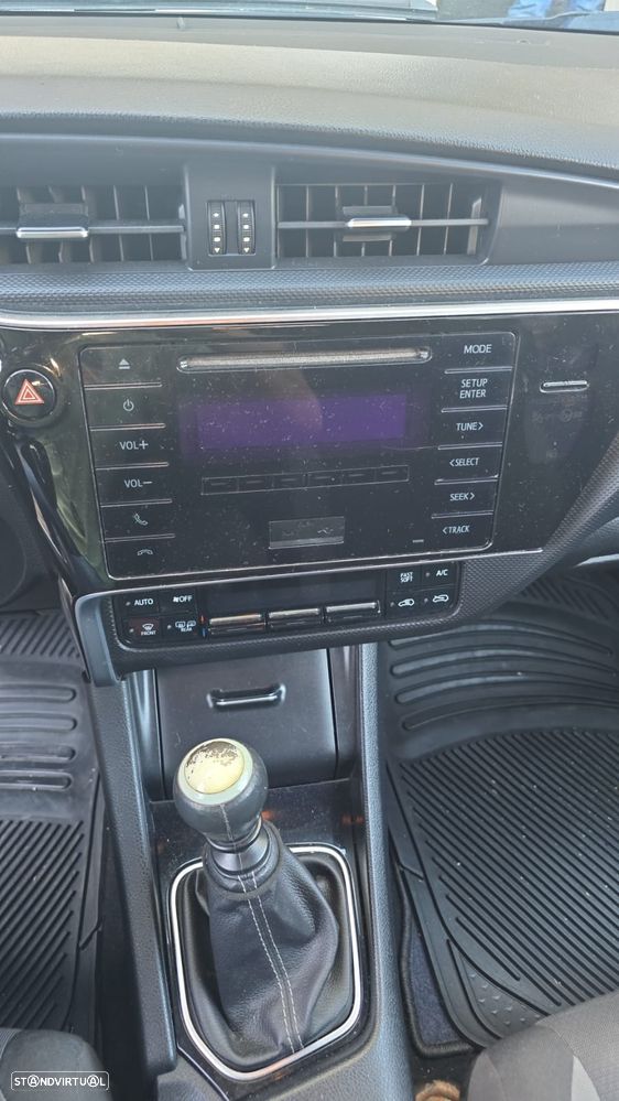 Toyota Auris 1.4 D-4D ACtive - 10