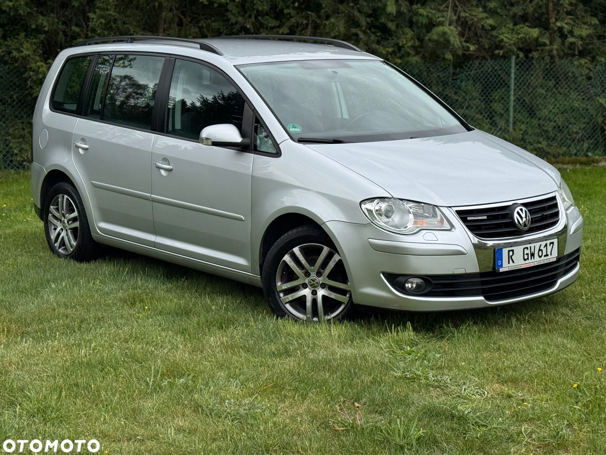 Volkswagen Touran 1.9 TDI DPF Blue Motion Highline - 10