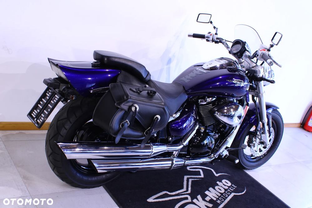 Suzuki Intruder - 5