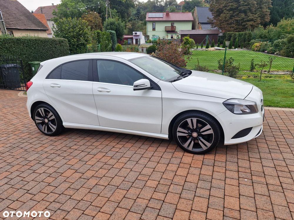 Mercedes-Benz Klasa A 180 (BlueEFFICIENCY) - 5