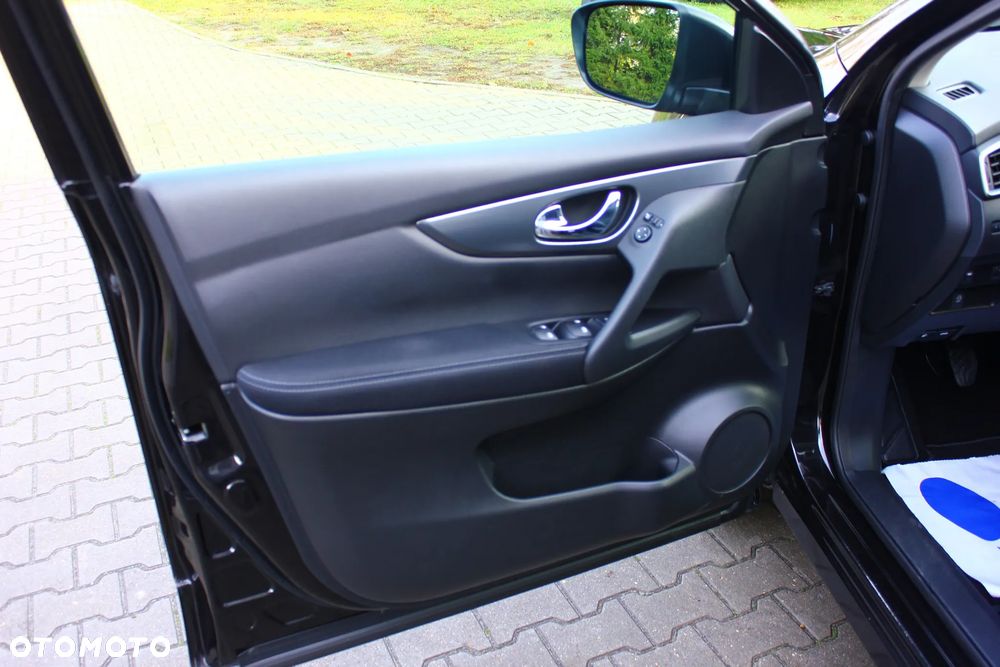 Nissan Qashqai 1.6 DIG-T N-Connecta - 31