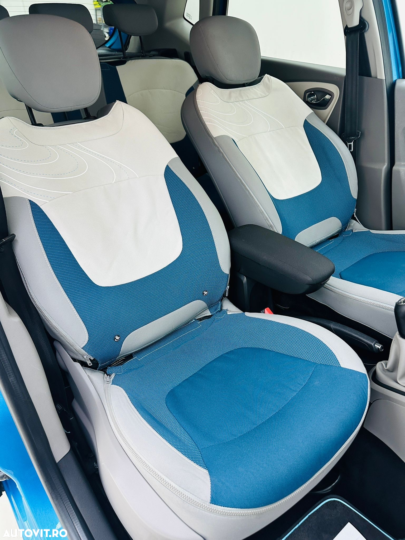 Renault Captur - 24
