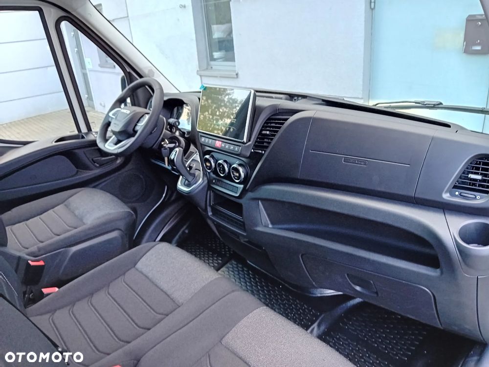 Iveco 35S18HA8 V 3.0 Diesel Hi-Matic Furgon L4H2 2025 - 7