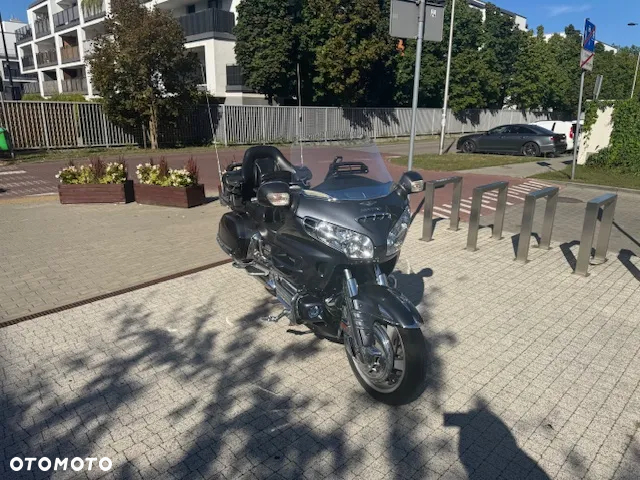Honda GL - 6